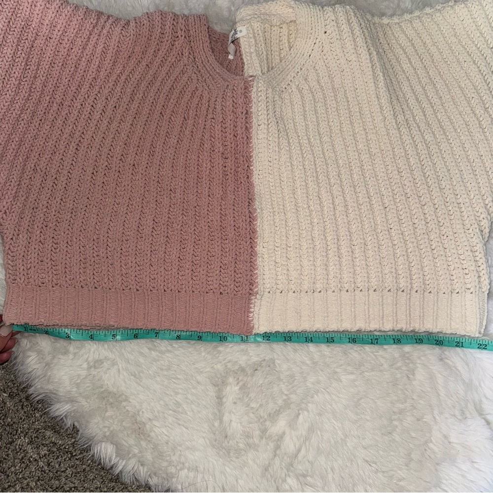 Altar’d State Pink and Cream Block Knit Sweater Size S - Picture 4 of 5